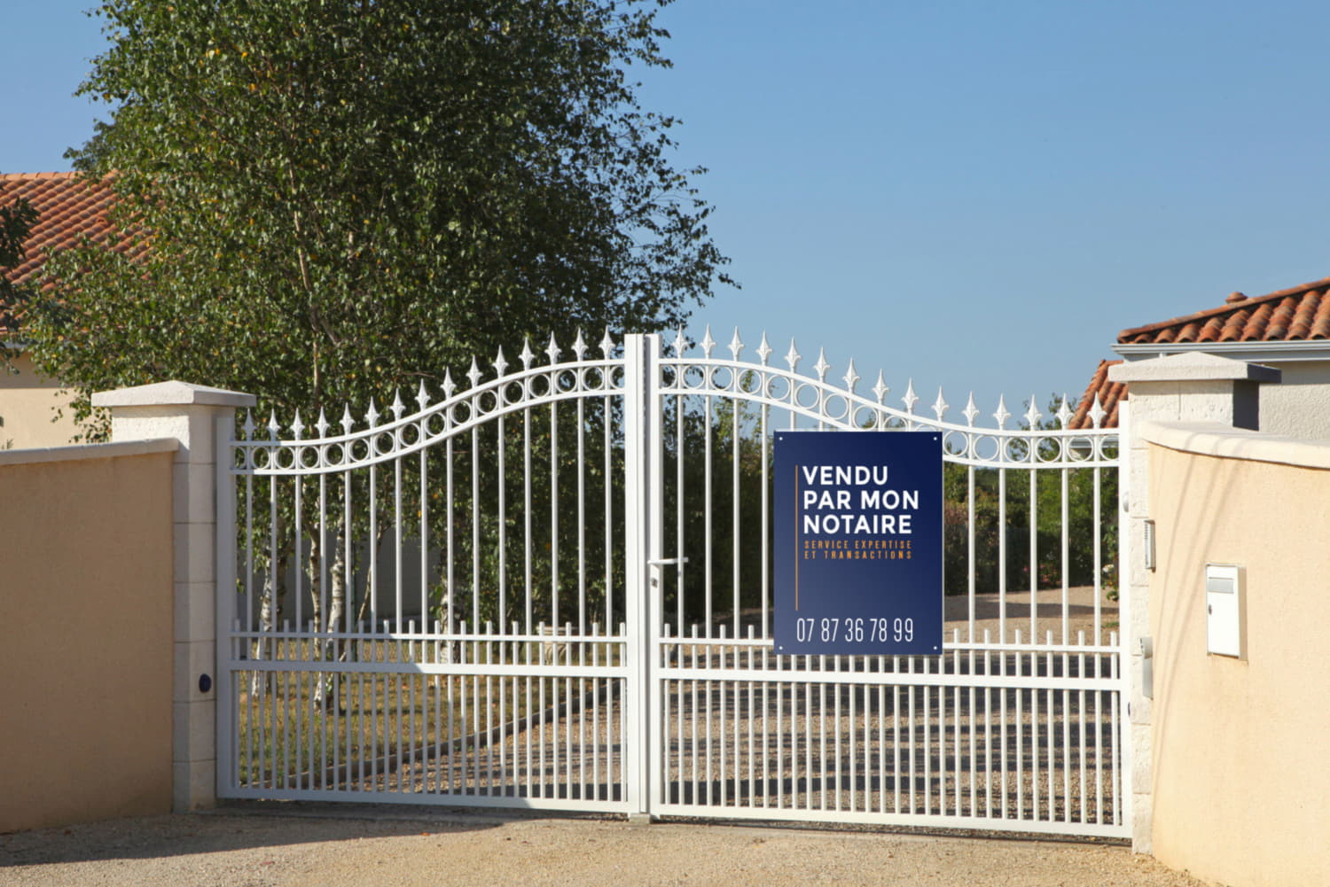 Signalétique de l'étude notariale SVR à Nîmes